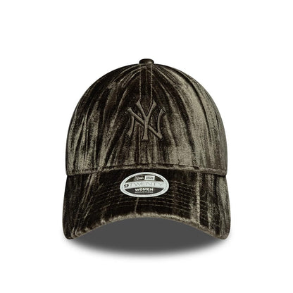 Pictured is this Womens MLB Velour New York Yankees 9TWENTY cap in green. 2