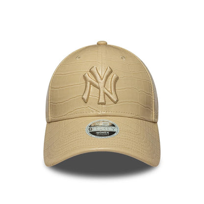 Pictured is this Womens MLB Pattern PU New York Yankees 9FORTY cap in light beige. 2