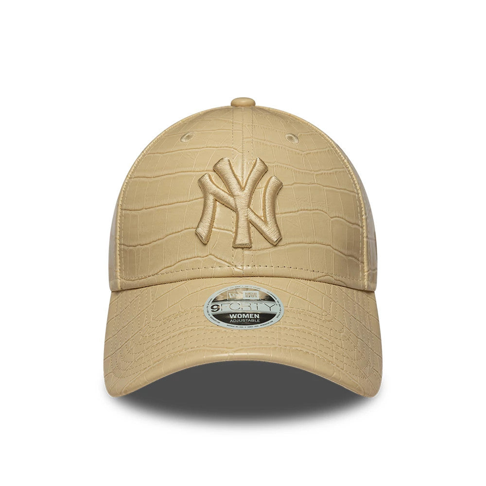 Pictured is this Womens MLB Pattern PU New York Yankees 9FORTY cap in light beige. 2