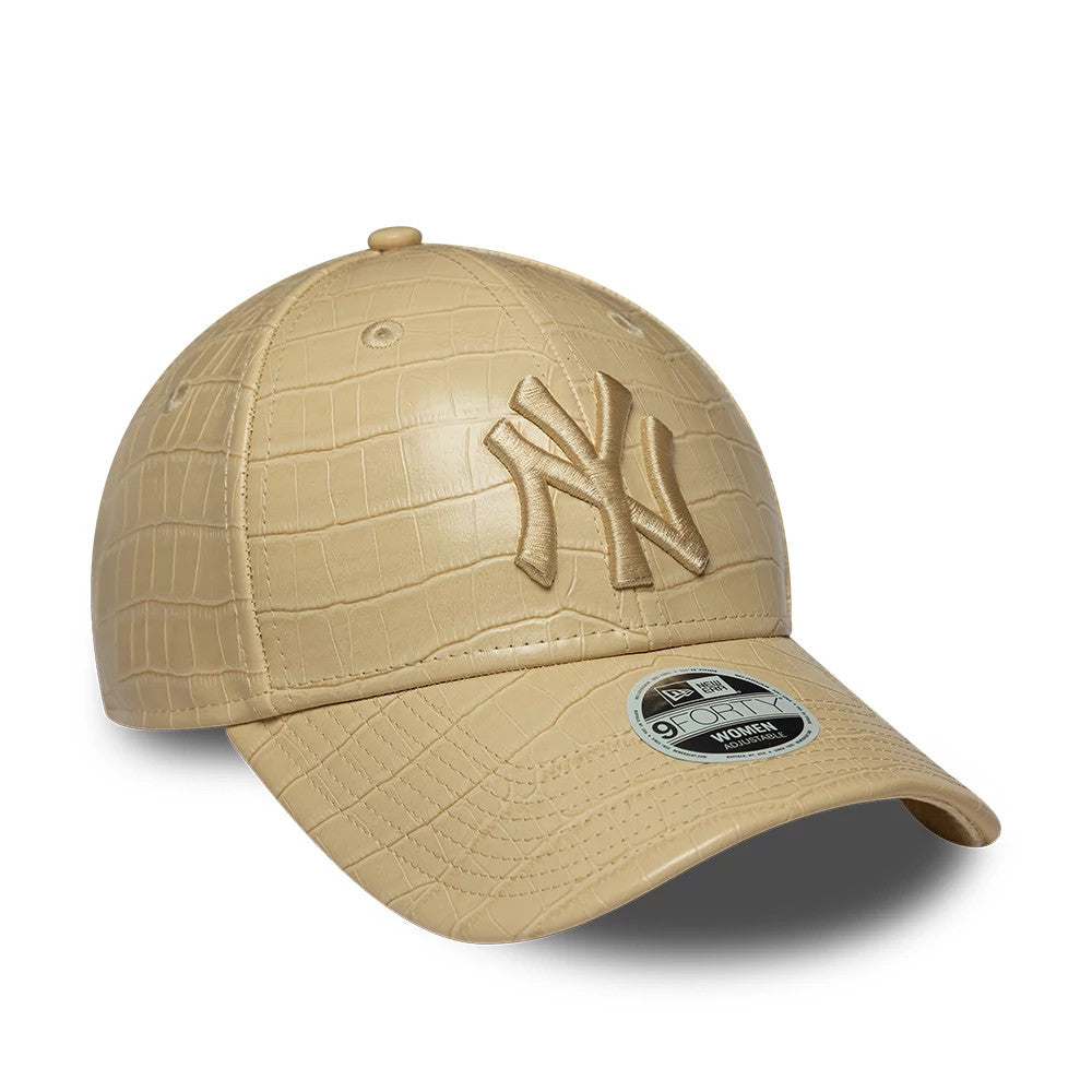 Pictured is this Womens MLB Pattern PU New York Yankees 9FORTY cap in light beige. 3