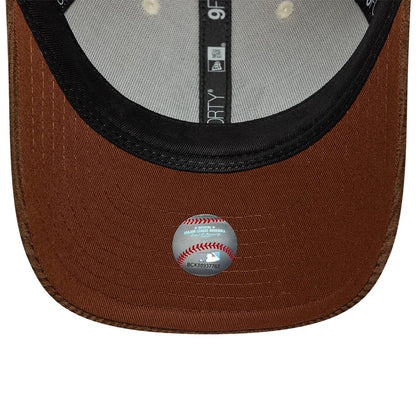 Pictured is this MLB Cord New York Yankees 9FORTY M-Crown cap in cream. 5