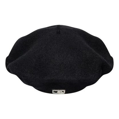 Pictured is this MLB Cooperstown Pin New York Yankees Beret in black. 4