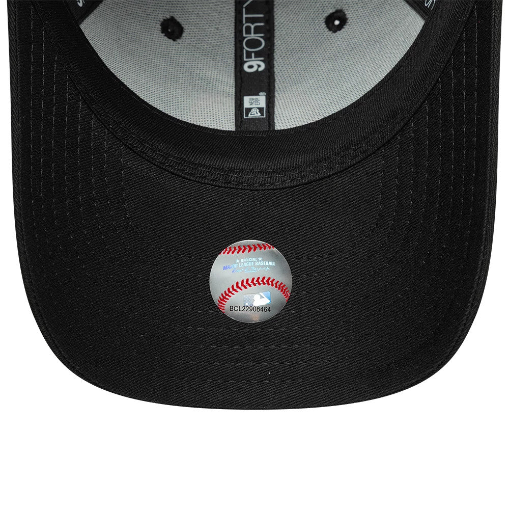 Pictured is this Youth MLB Fruit Icon New York Yankees 9FORTY cap in black. 5