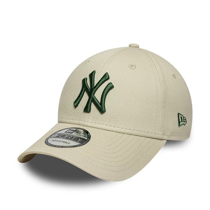 Pictured is this MLB League Essential New York Yankees 9FORTY cap in cream. 1