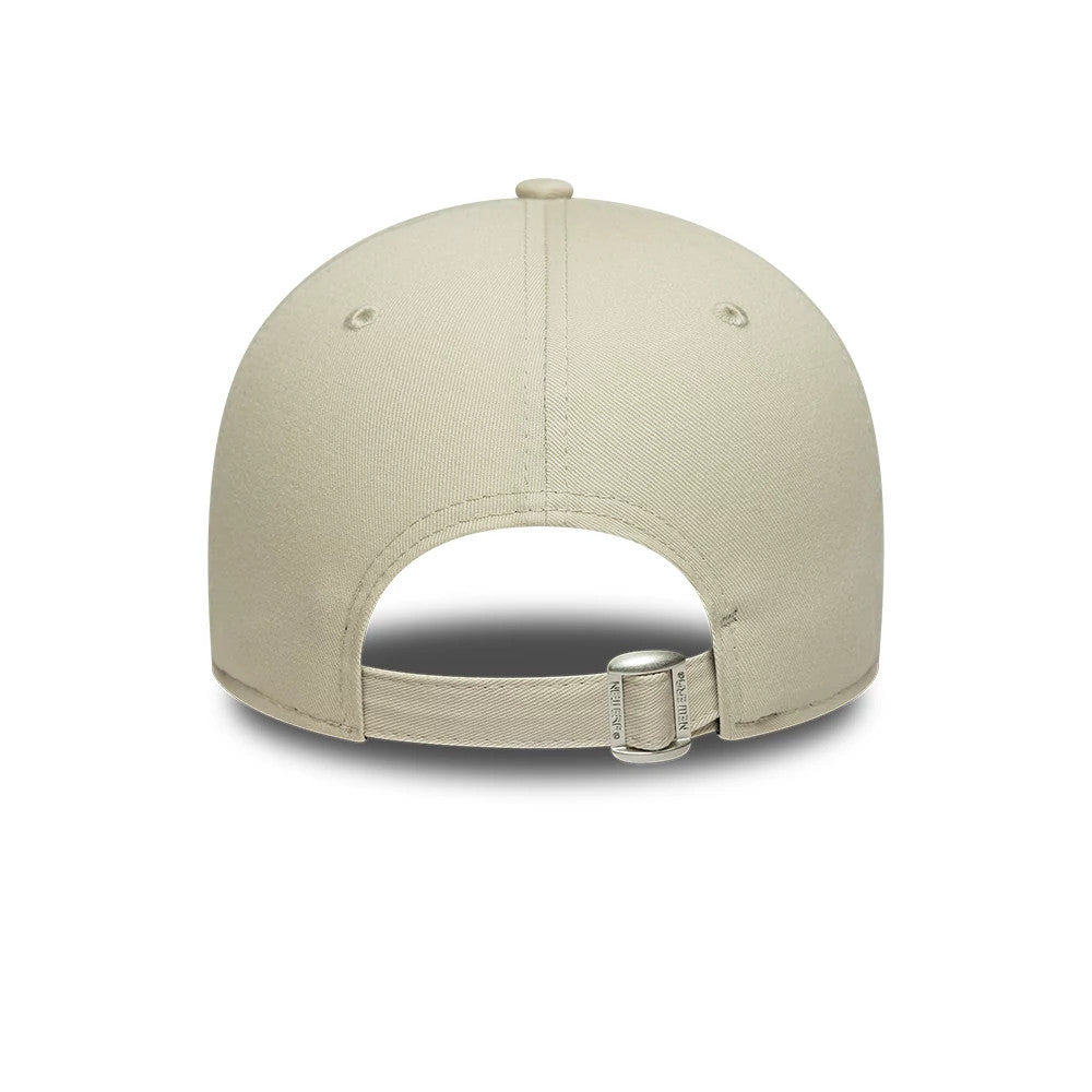 Pictured is this MLB League Essential New York Yankees 9FORTY cap in cream. 4