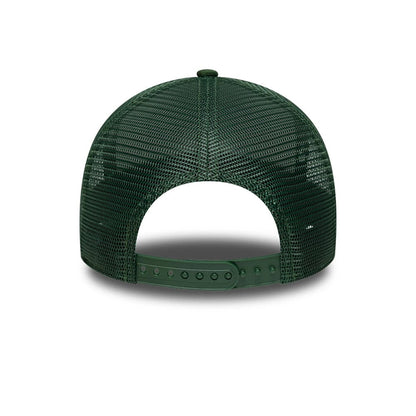 Pictured is this New Era Licence Plate 9FORTY A-Frame Trucker cap in dark green. 4