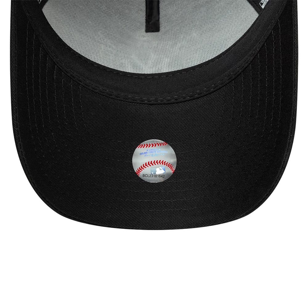 Pictured is this MLB Script New York Yankees 9FORTY A-Frame Trucker cap in black. 5