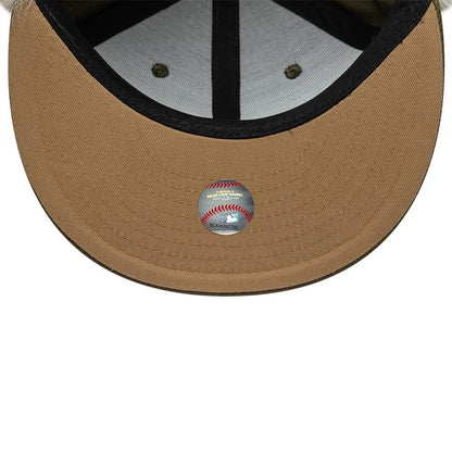 Pictured is this MLB Cotton Canvas New York Yankees Dogear 59FIFTY Fitted cap in dark green. 3