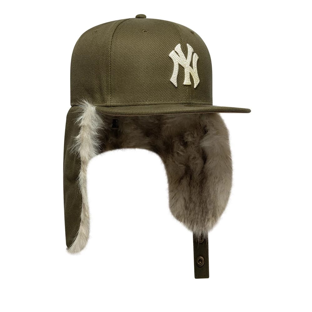 Pictured is this MLB Cotton Canvas New York Yankees Dogear 59FIFTY Fitted cap in dark green. 7