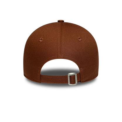 Pictured is this Womens MLB League Essential LA Dodgers 9FORTY cap in brown. 4