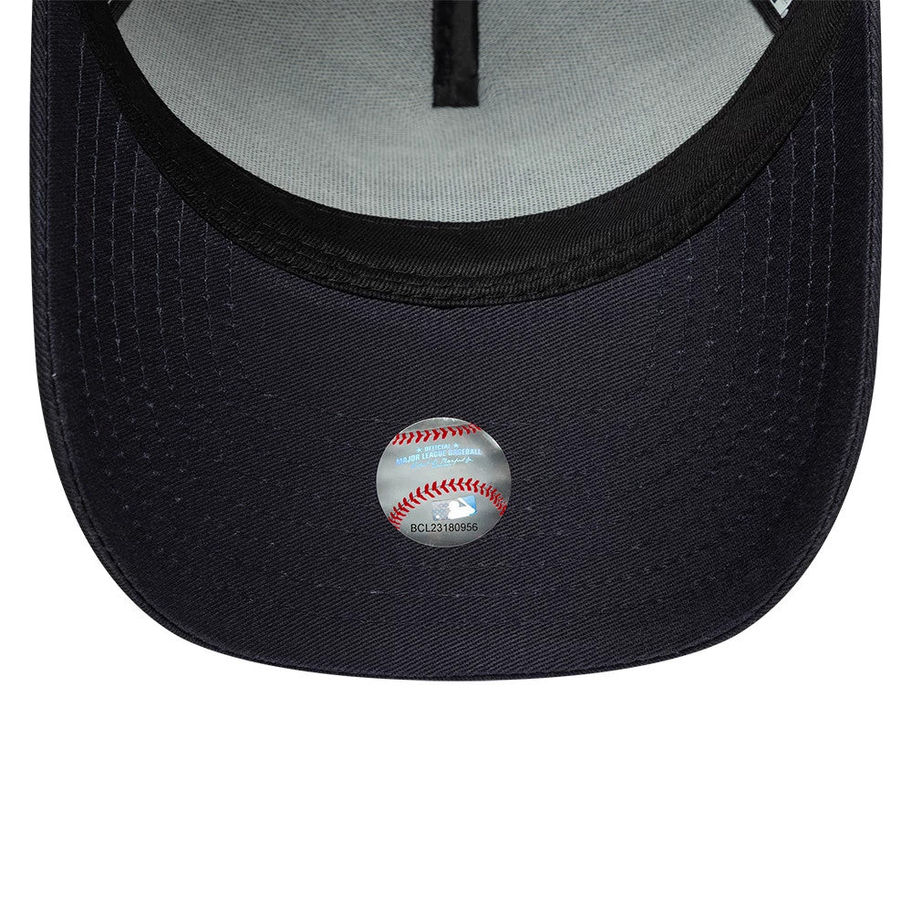 Pictured is this MLB League Essential New York Yankees 9FORTY A-Frame cap in navy. 5