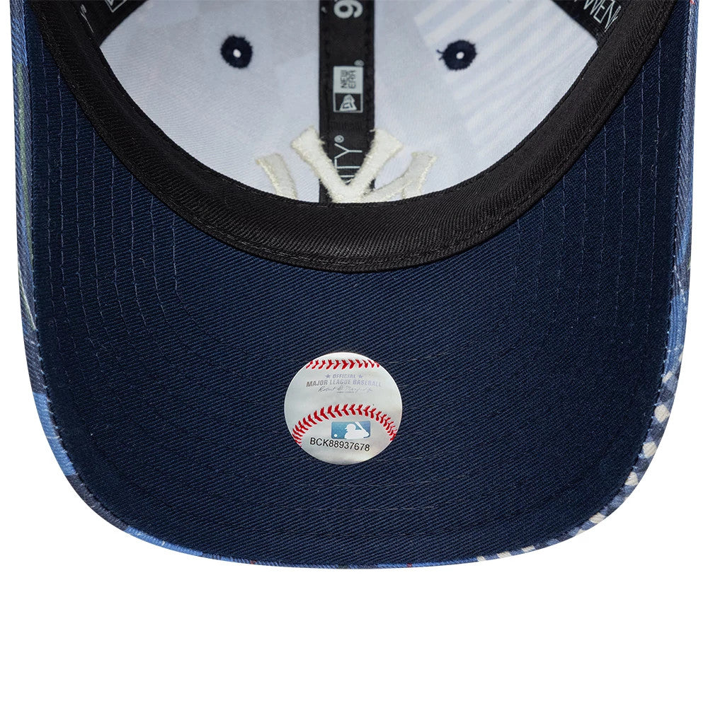 Pictured is this Youth MLB Patchwork New York Yankees 9TWENTY cap in navy. 2