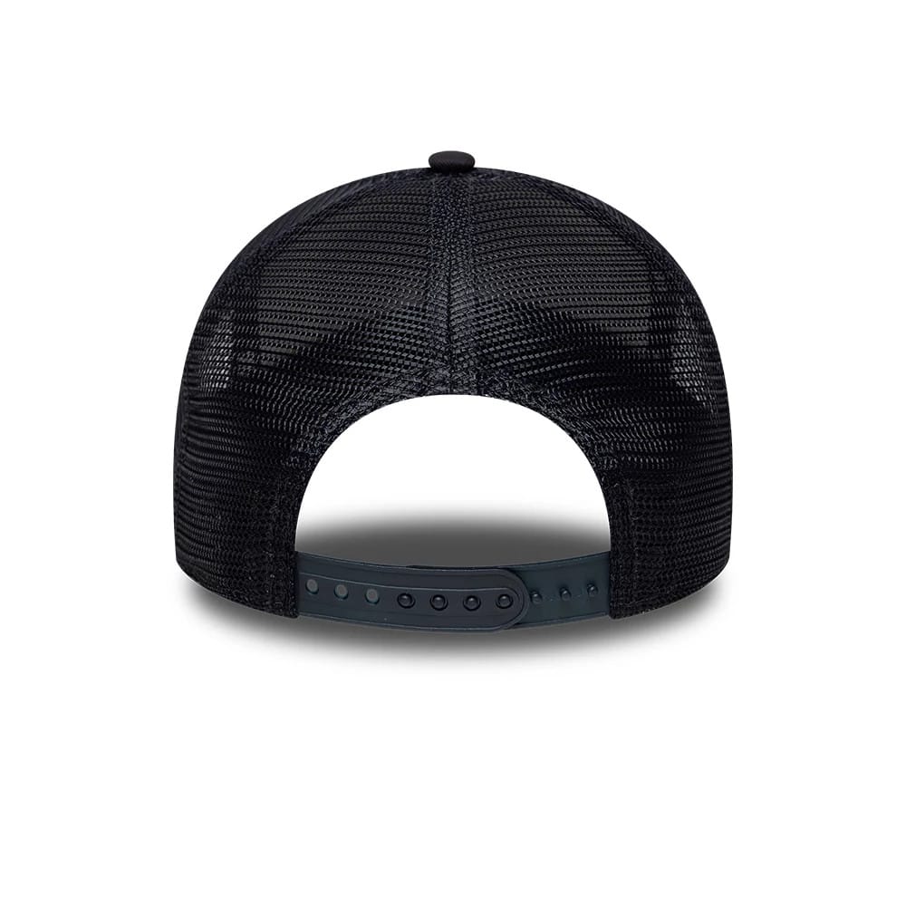 Pictured is this New Era Licence Plate 9FORTY A-Frame Trucker cap in navy. 4