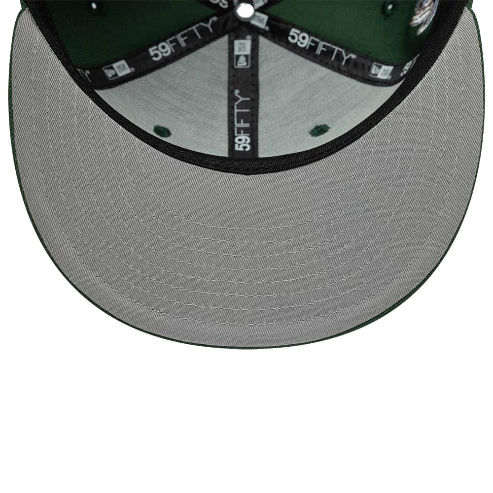 Pictured is this New Era Heritage Script 59FIFTY Fitted cap in dark green. 2