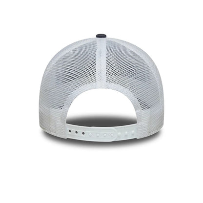 Pictured is this MLB League Essential LA Dodgers 9FORTY A-Frame Trucker cap in grey. 4