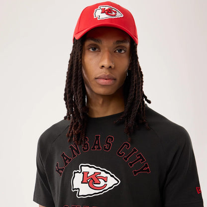 The model is wearing this NFL Sideline 2026 Kansas City Chiefs T-Shirt in black. 6