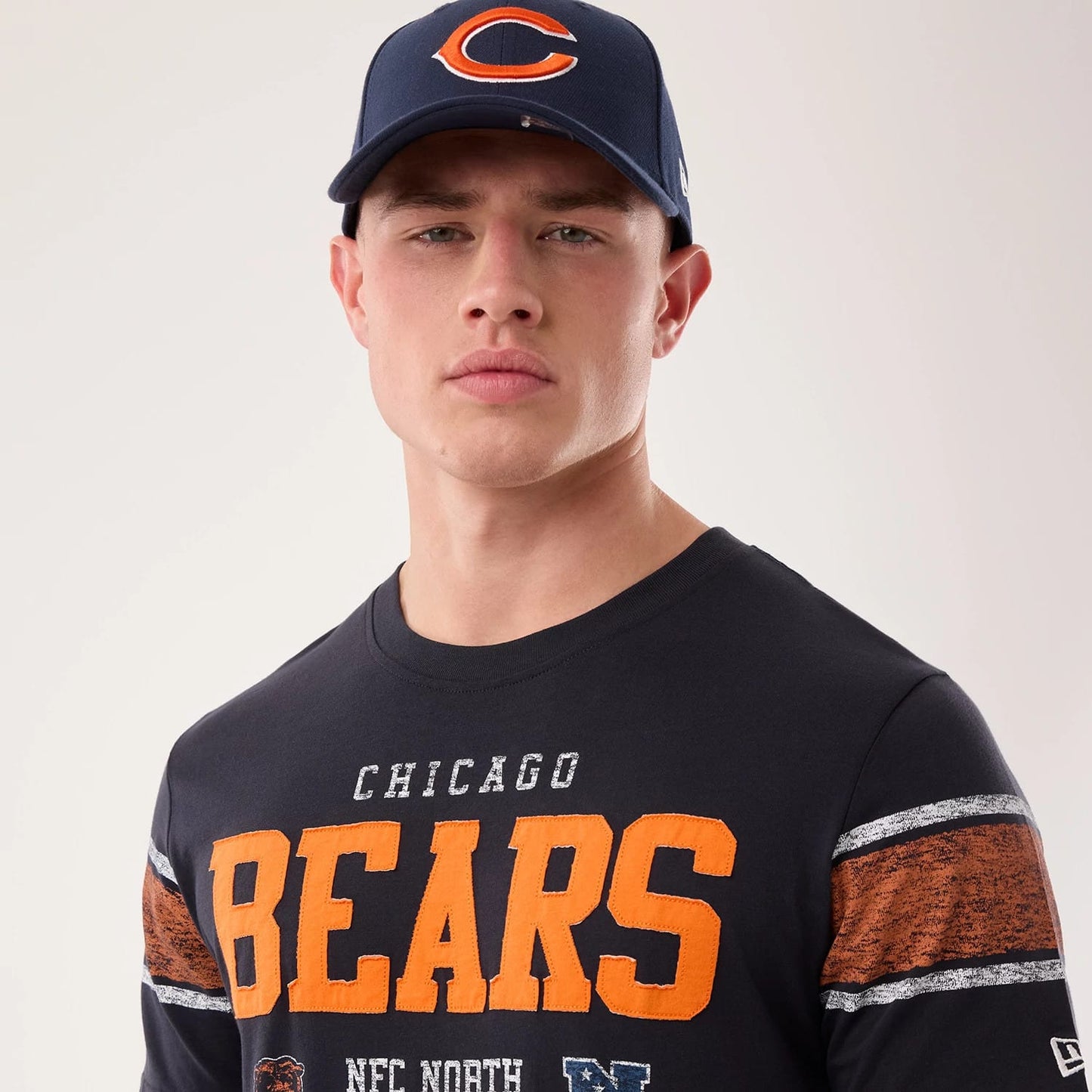 The model is wearing this NFL Sideline 2026 Chicago Bears T-Shirt in navy. 6