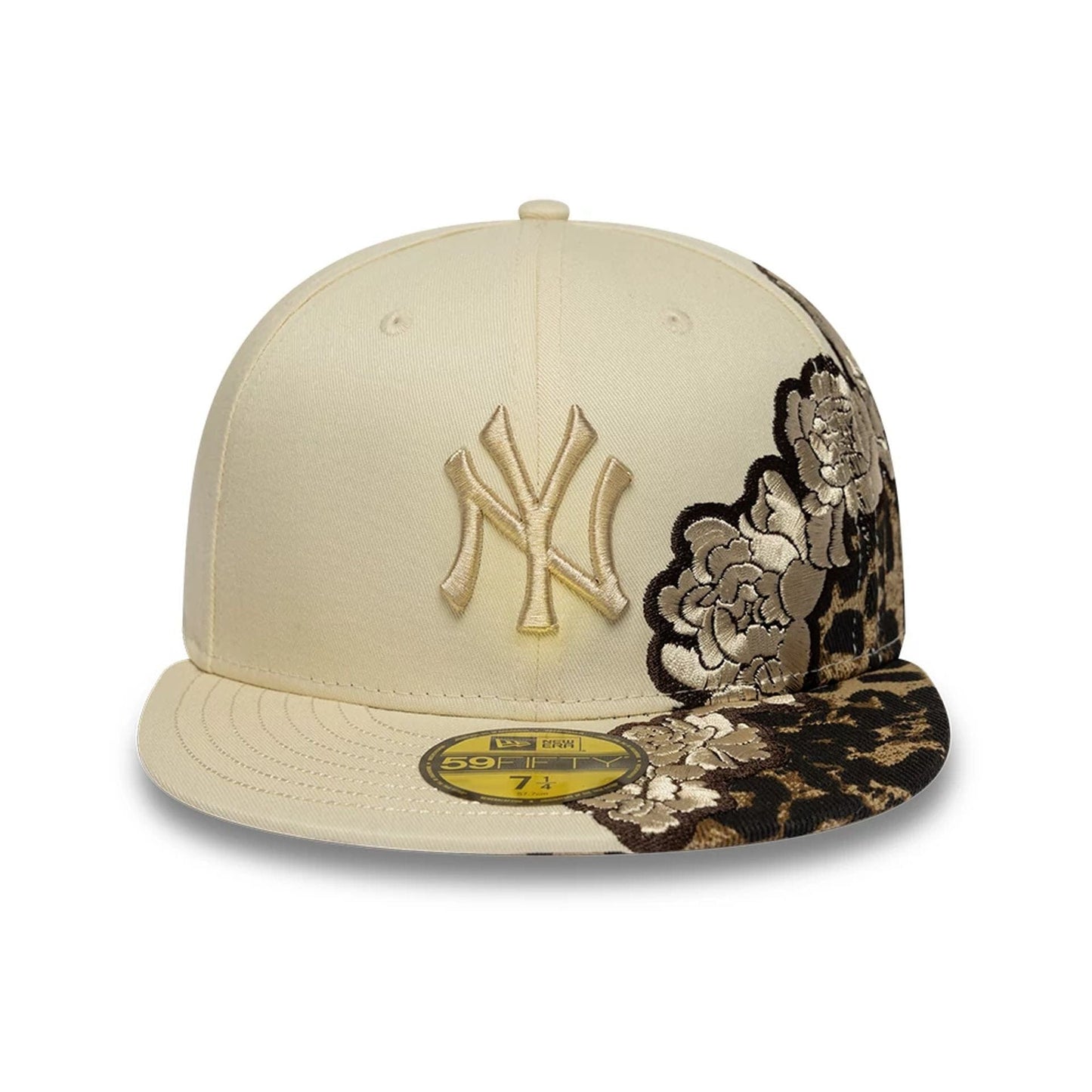 Pictured is this MLB Floral Leopard New York Yankees 59FIFTY Fitted cap in light beige. 3