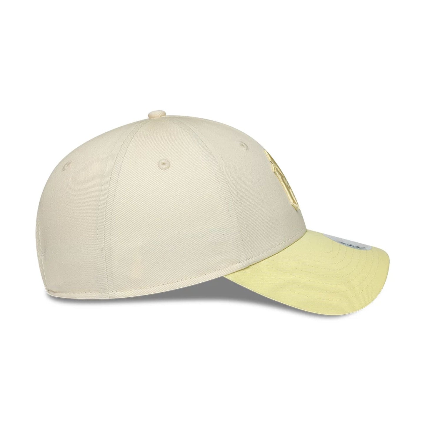 Pictured is this Womens MLB Floral New York Yankees 9FORTY cap in Cream. 6