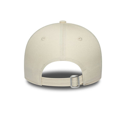 Pictured is this Womens MLB Floral New York Yankees 9FORTY cap in Cream. 6