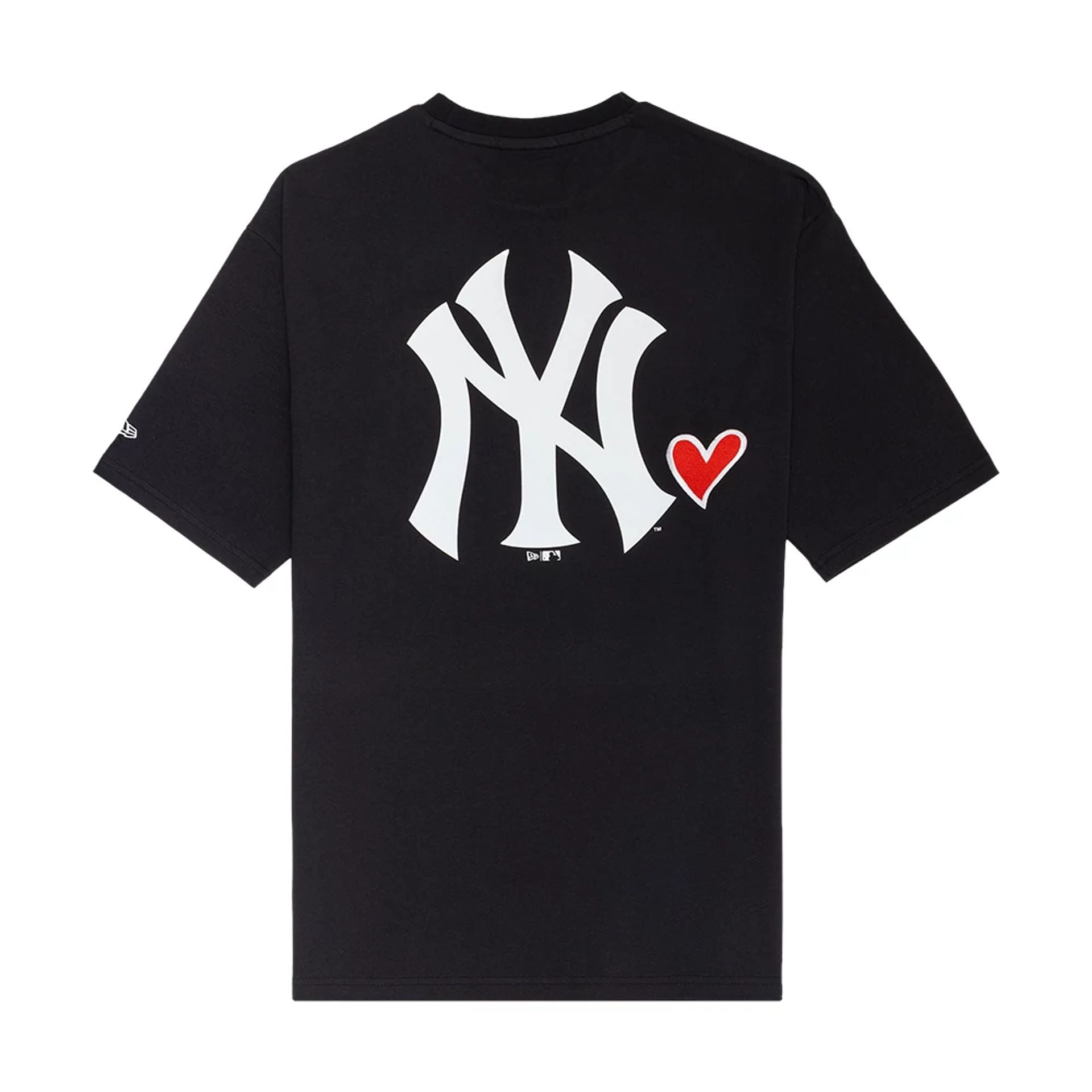 The model is wearing this MLB Heart Graphic New York Yankees T-Shirt in black. 2