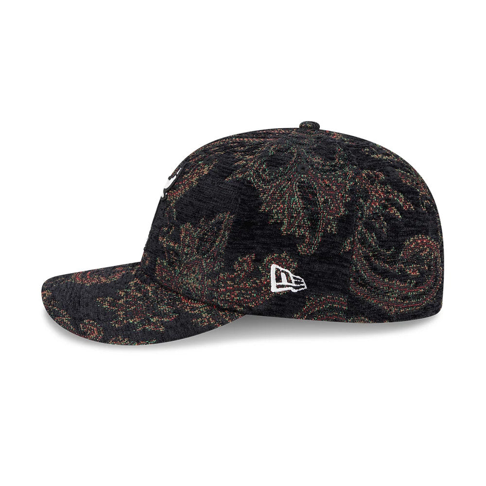 Pictured is this NBA Jacquard Chenille Chicago Bulls 59FIFTY Fitted cap in black. 5