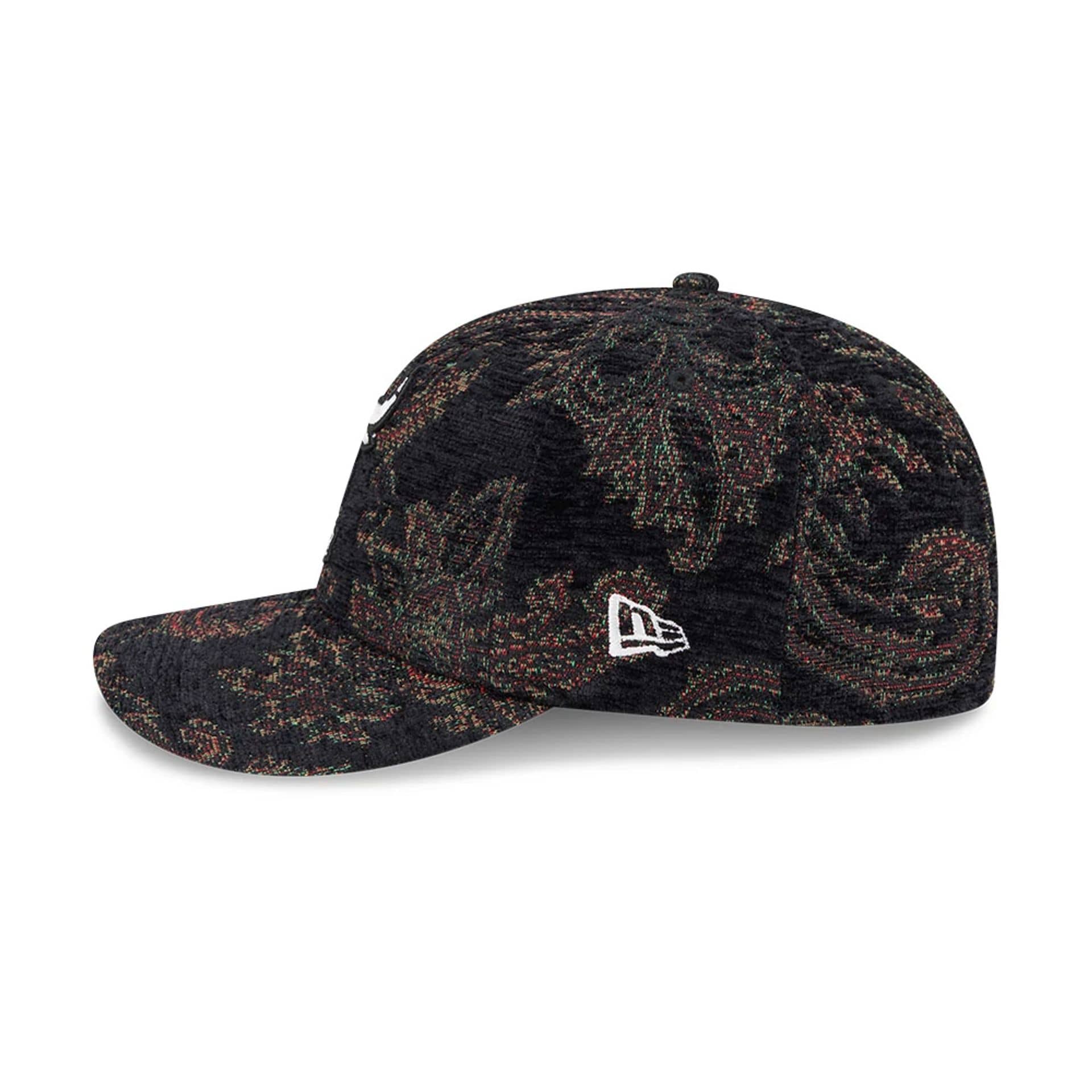 Pictured is this NBA Jacquard Chenille Chicago Bulls 59FIFTY Fitted cap in black. 5