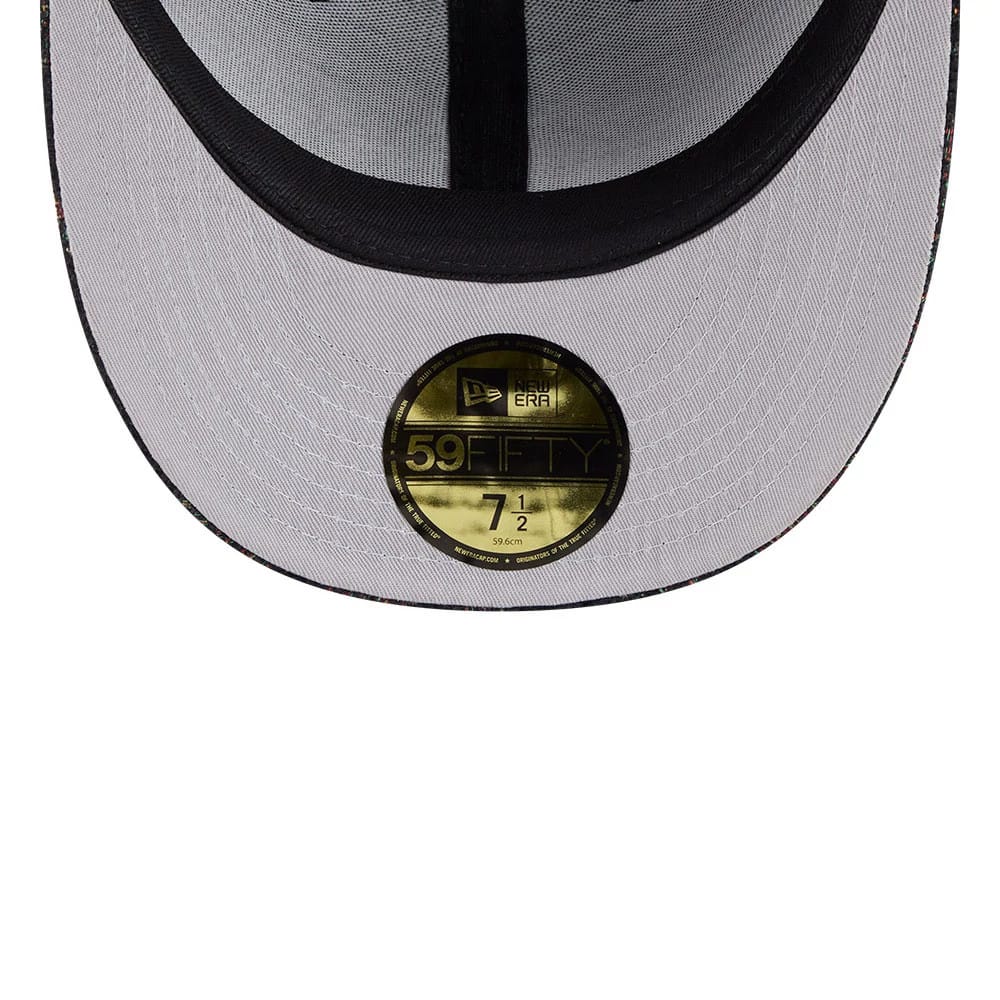 Pictured is this NBA Jacquard Chenille Philadelphia 76ers 59FIFTY Fitted cap in black. 2