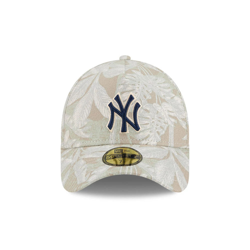 Pictured is this MLB Leafy Palm New York Yankees 59FORTY A-Frame Fitted cap in light beige. 3