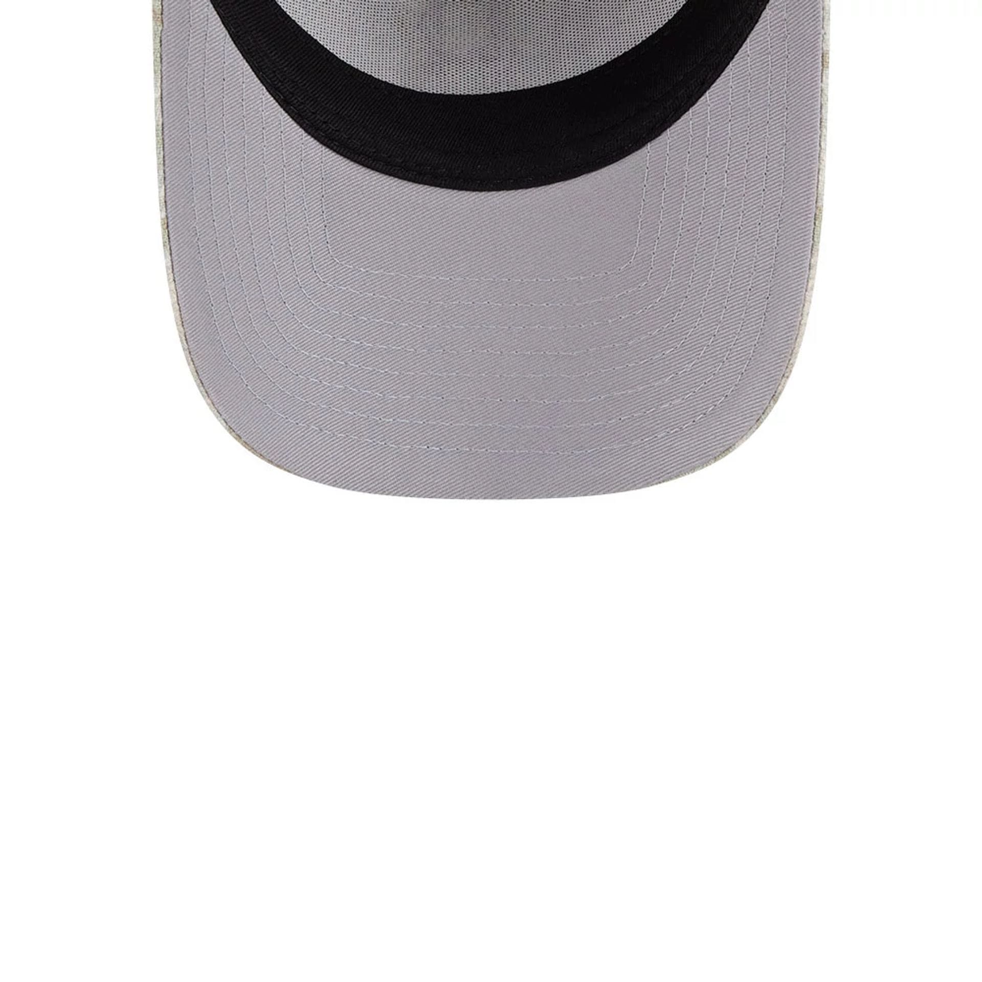 Pictured is this MLB Leafy Palm Boston Red Sox 59FORTY A-Frame Fitted cap in light beige. 2