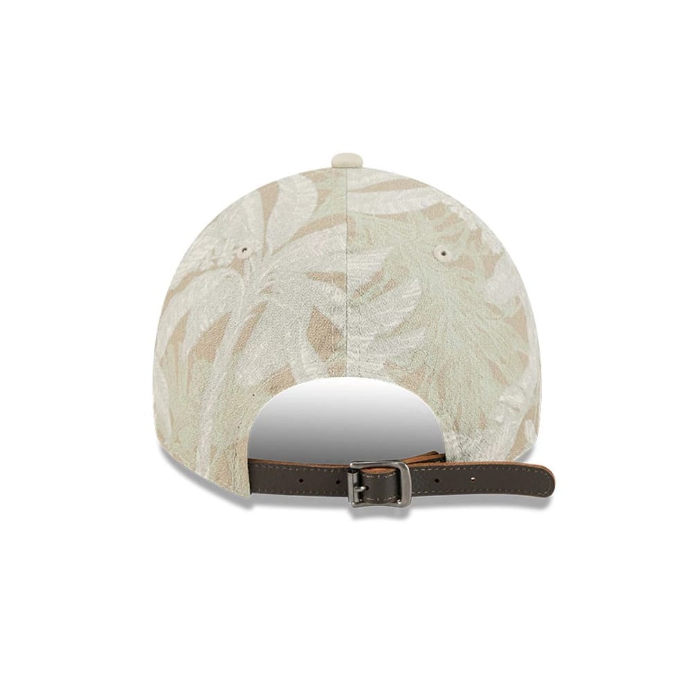 Pictured is this MLB Leafy Palm Atlanta Braves 9TWENTY Adjustable cap in light beige. 2