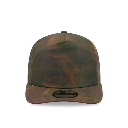 Pictured is this New Era Nylon Wash Dye 19TWENTY Adjustable cap in open green. 2