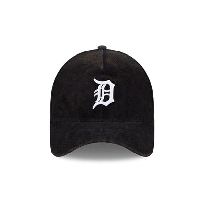 Pictured is this MLB Quickstrike Snow Wash Cord Detroit Tigers 59FORTY A-Frame Fitted cap in black. 3