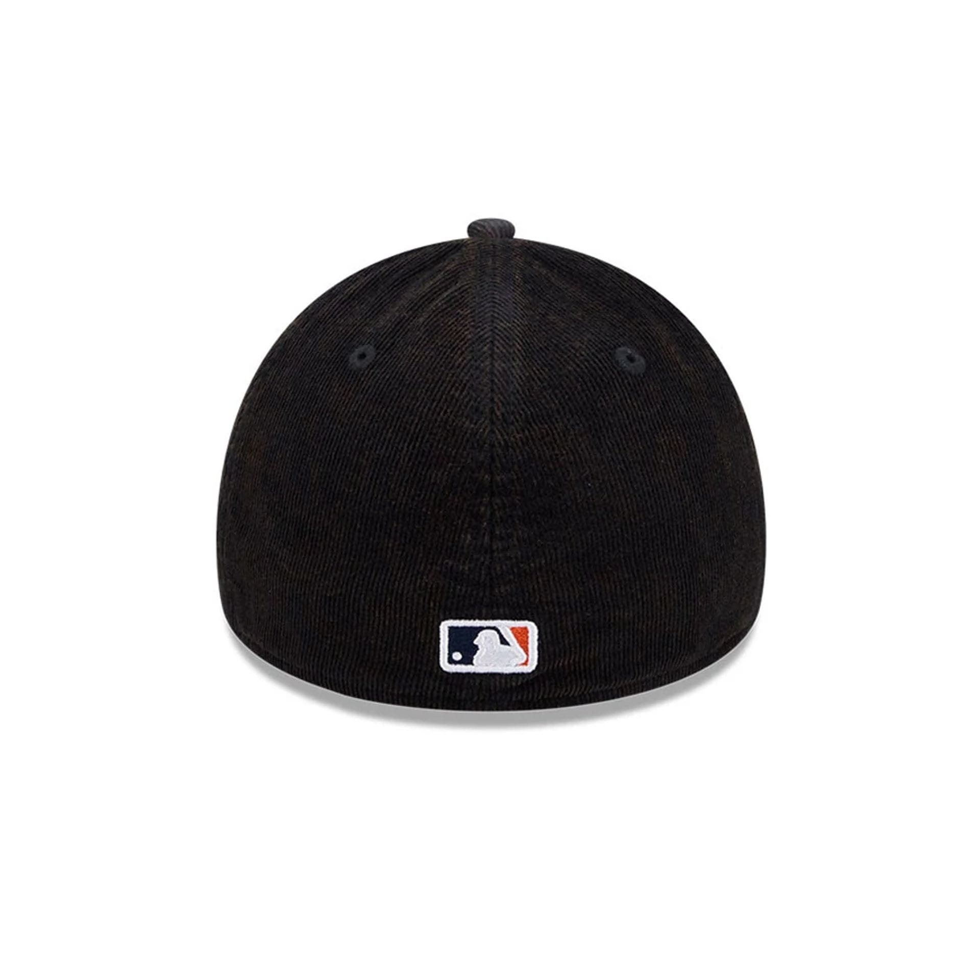 Pictured is this MLB Quickstrike Snow Wash Cord Detroit Tigers 59FORTY A-Frame Fitted cap in black. 7