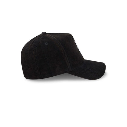 Pictured is this MLB Quickstrike Snow Wash Cord Detroit Tigers 59FORTY A-Frame Fitted cap in black. 6