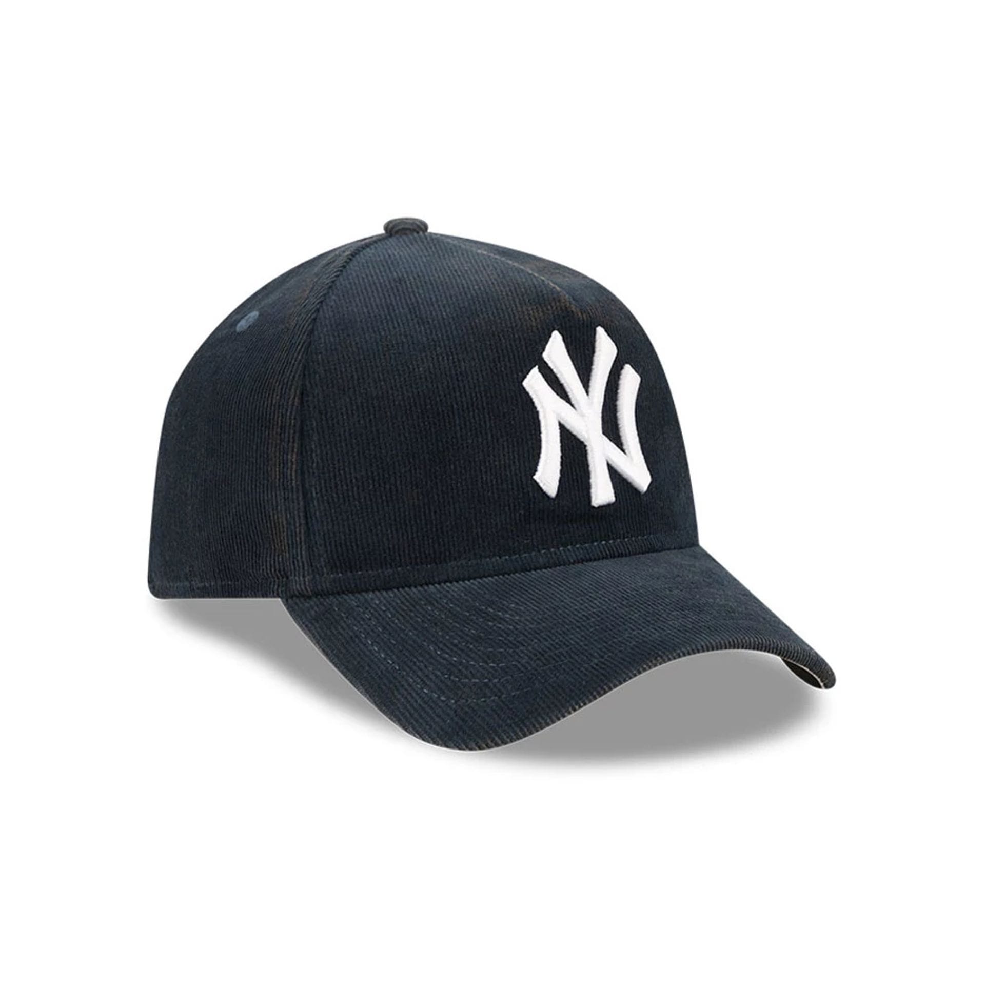 Pictured is this MLB Quickstrike Snow Wash Cord New York Yankees 59FORTY A-Frame Fitted cap in navy. 4