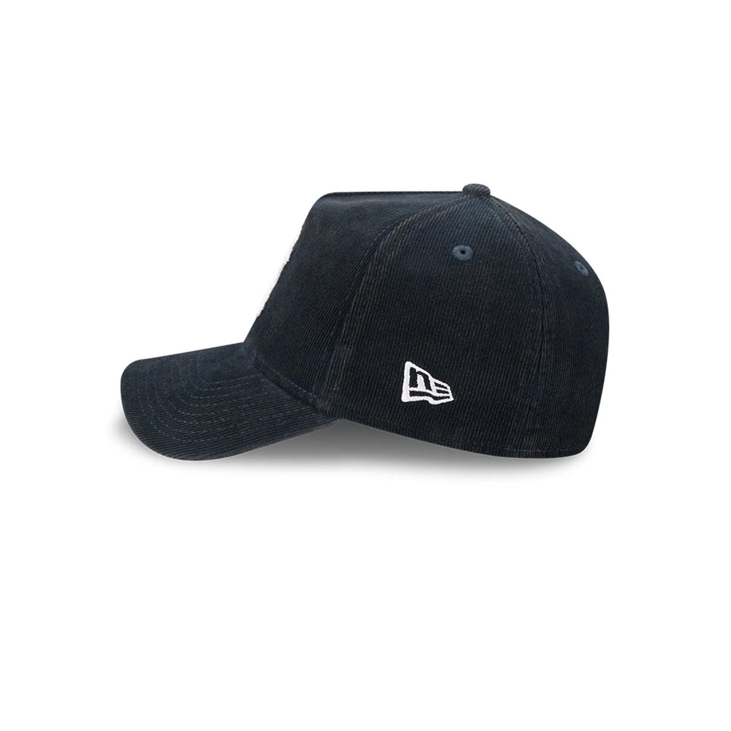 Pictured is this MLB Quickstrike Snow Wash Cord New York Yankees 59FORTY A-Frame Fitted cap in navy. 5