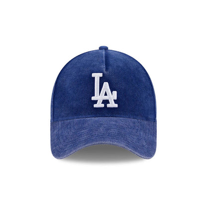 Pictured is this MLB Quickstrike Snow Wash Cord LA Dodgers 59FORTY A-Frame Fitted cap in dark blue. 3