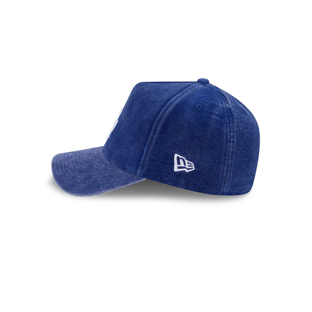 Pictured is this MLB Quickstrike Snow Wash Cord LA Dodgers 59FORTY A-Frame Fitted cap in dark blue. 5