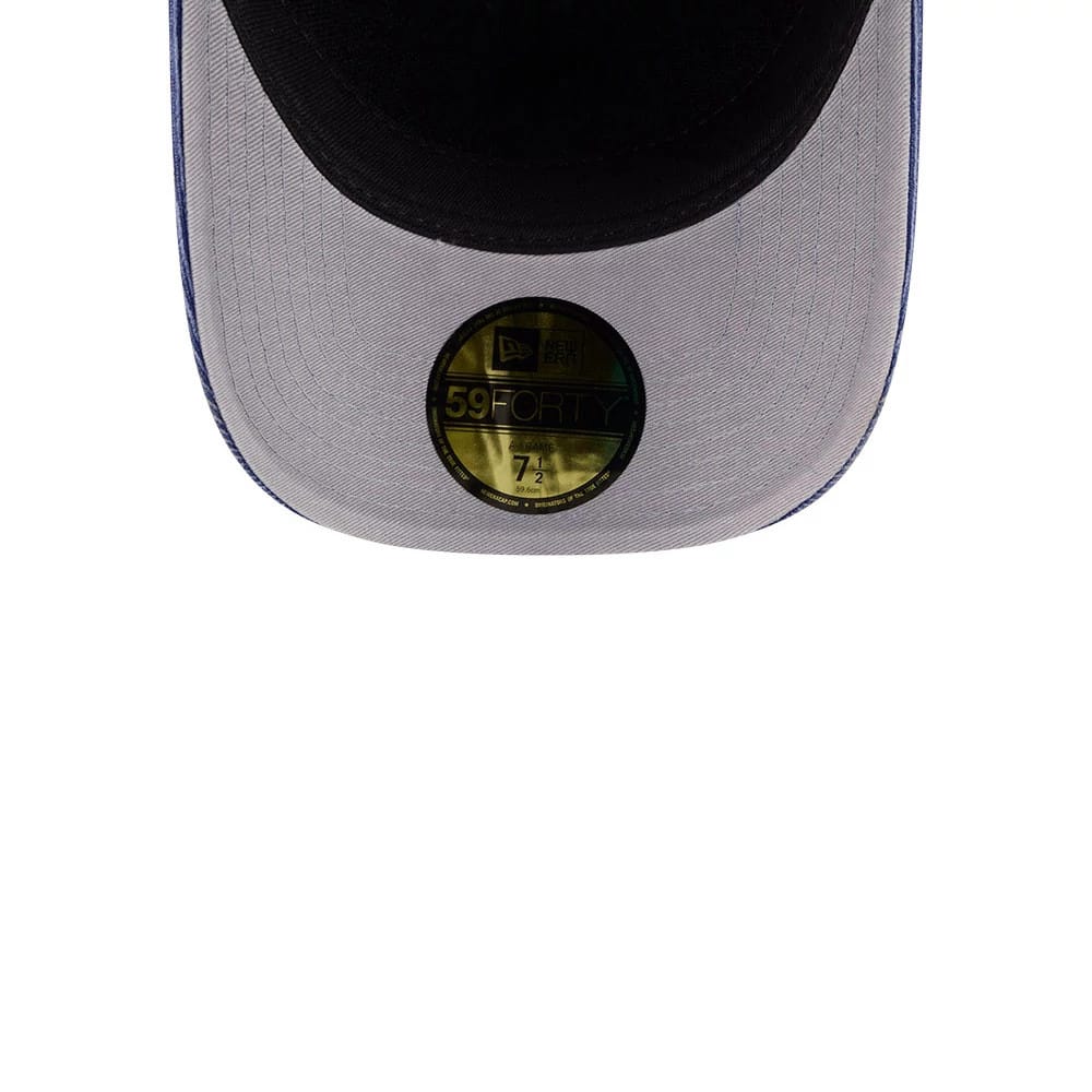 Pictured is this MLB Quickstrike Snow Wash Cord LA Dodgers 59FORTY A-Frame Fitted cap in dark blue. 2