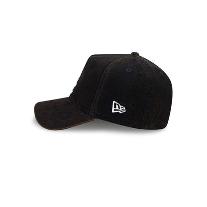 Pictured is this MLB Quickstrike Snow Wash Cord Chicago White Sox 59FORTY A-Frame Fitted cap in black. 5