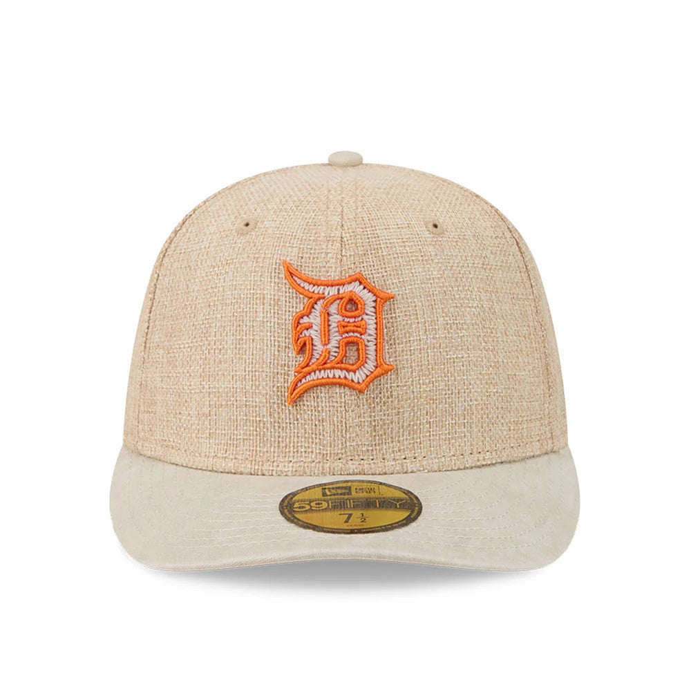 Pictured is this MLB Halloween Detroit Tigers 59FIFTY Fitted cap in beige. 3