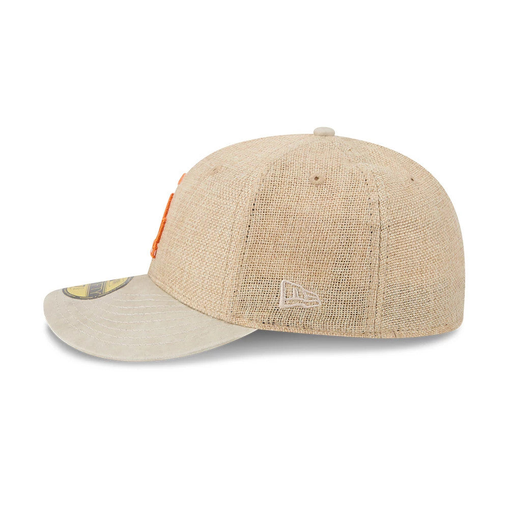 Pictured is this MLB Halloween LA Dodgers 59FIFTY Fitted cap in beige. 6