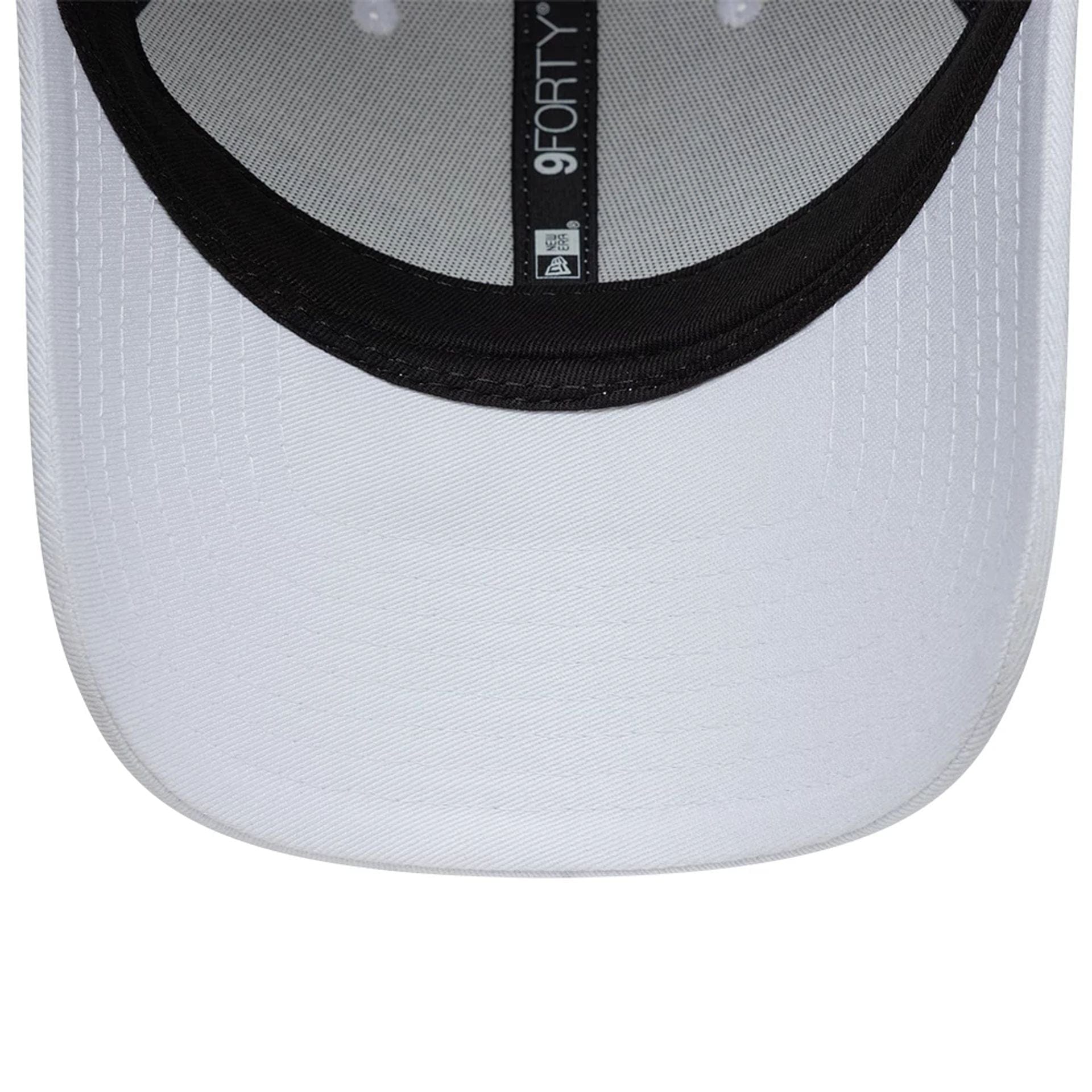 Pictured is this Atlassian Williams F1 Team Essential 9FORTY Adjustable cap in white. 5