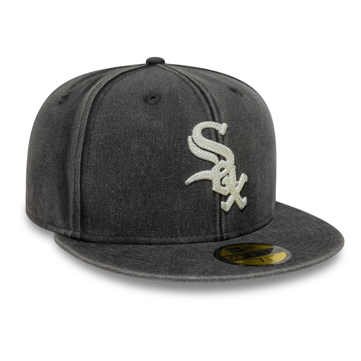 Pictured is this MLB Washed Chicago White Sox 59FIFTY Fitted cap in black. 4