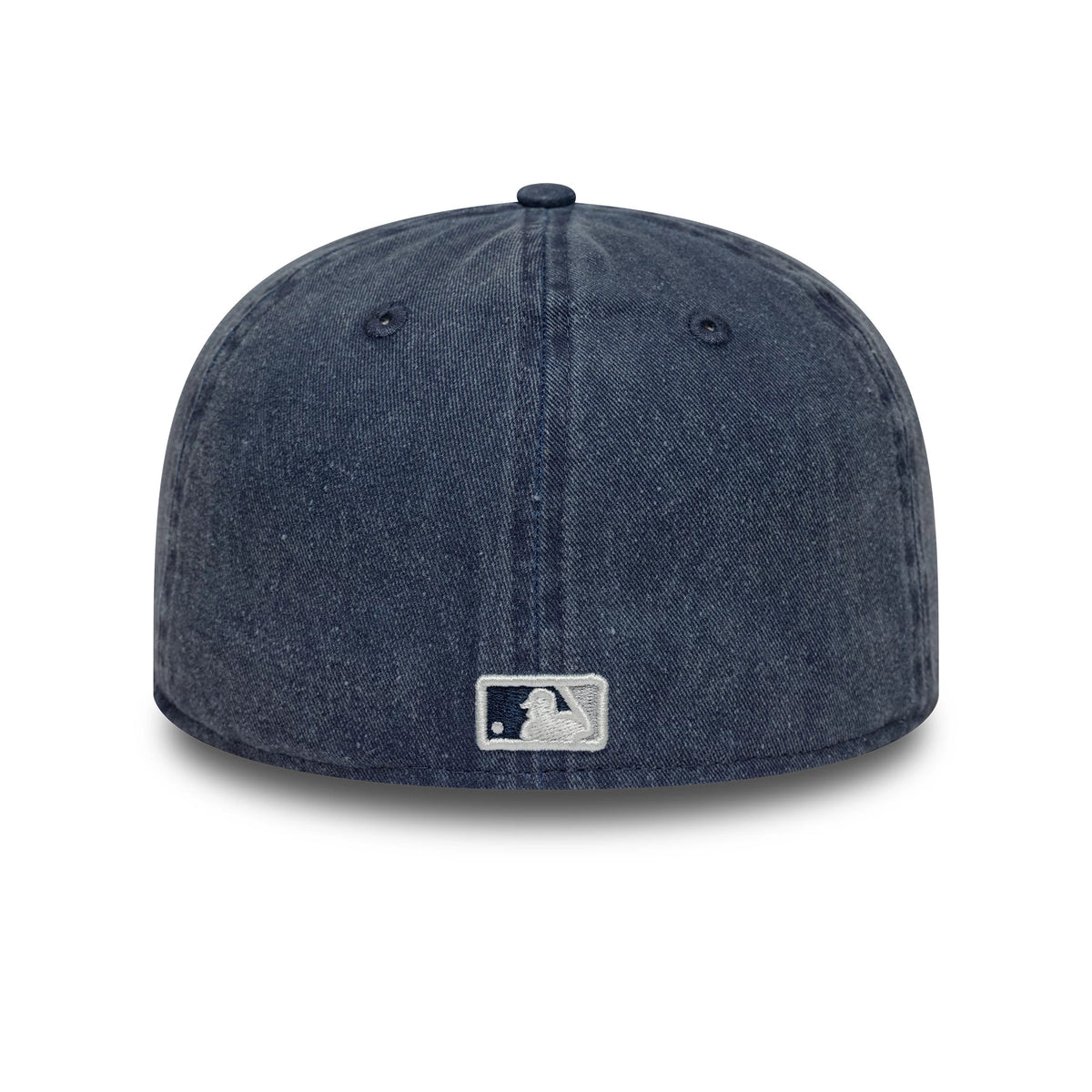Pictured is this MLB Washed New York Yankees 59FIFTY Fitted cap in navy. 5