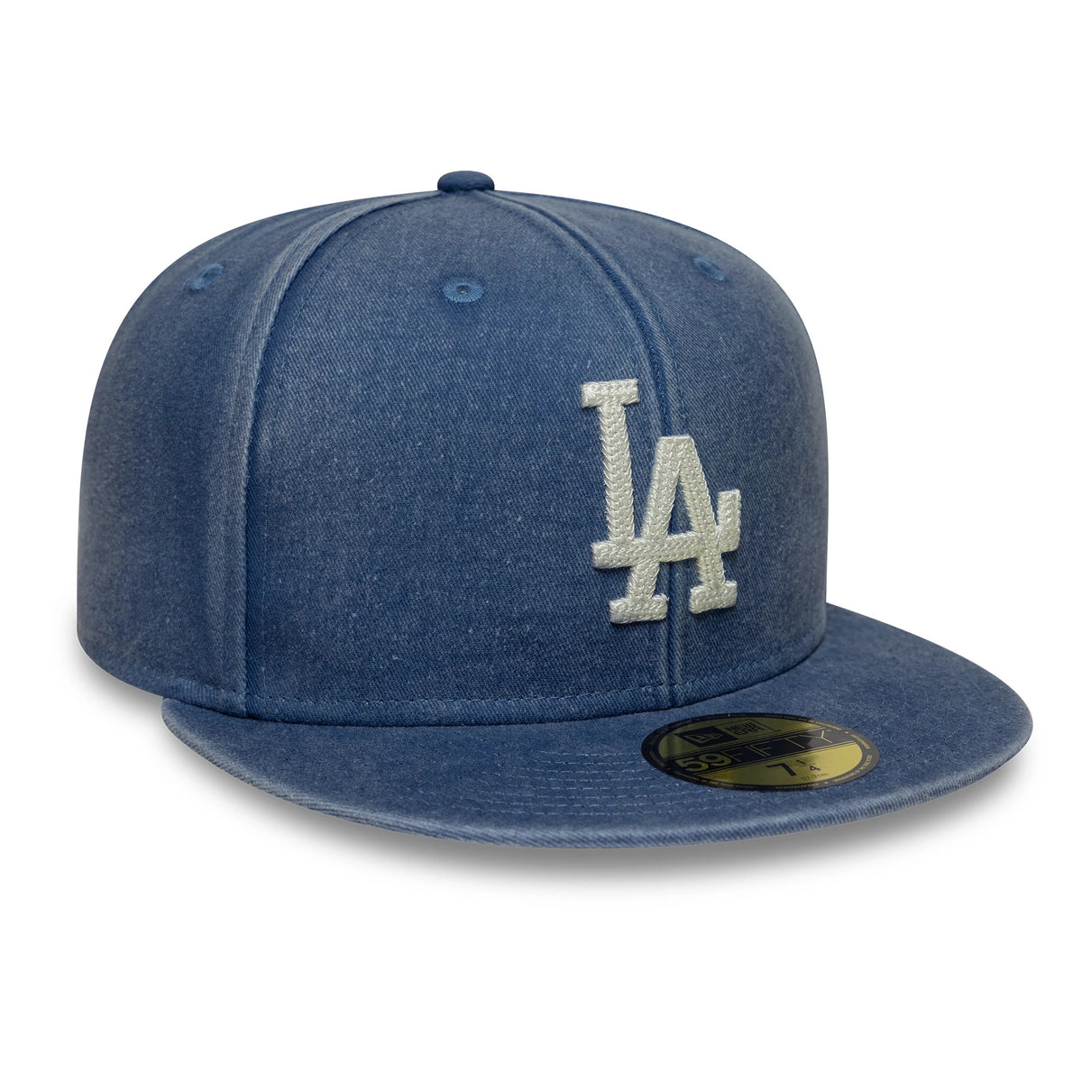 Pictured is this MLB Washed LA Dodgers 59FIFTY Fitted cap in dark blue. 4