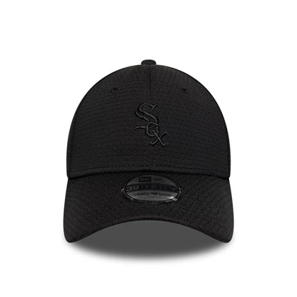 Pictured is this MLB Tech Chicago White Sox 39THIRTY Stretch Fit cap in black. 2