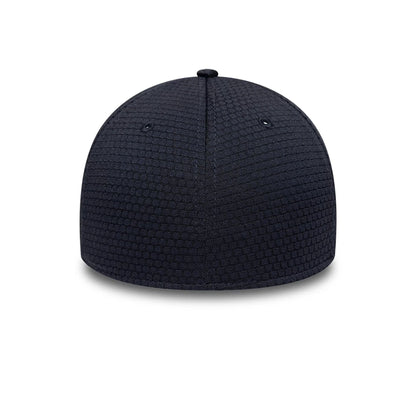 Pictured is this MLB Tech New York Yankees 39THIRTY Stretch Fit cap in navy. 6