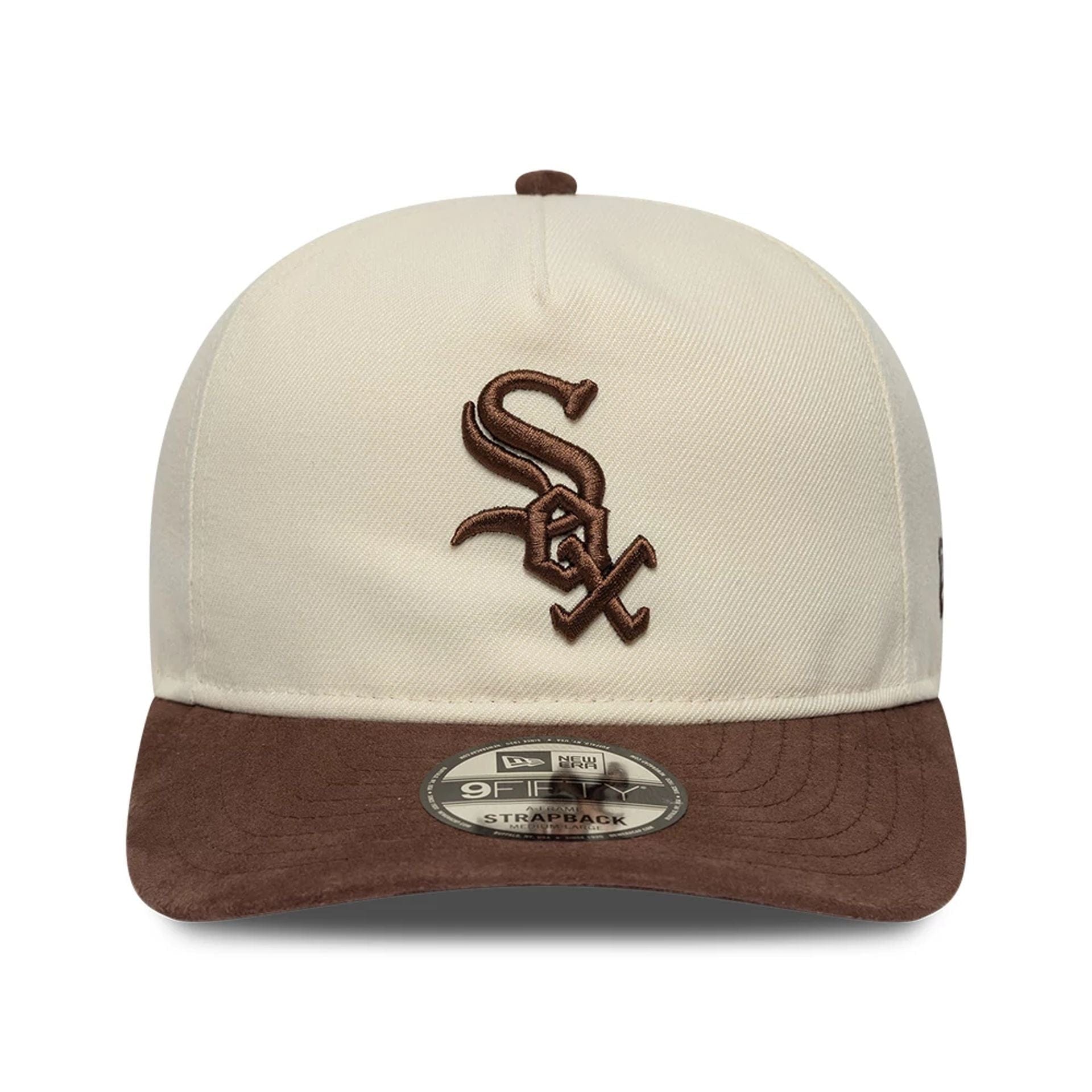 Pictured is this MLB Suede Visor Chicago White Sox 9FIFTY A-Frame Snapback cap in Cream. 3